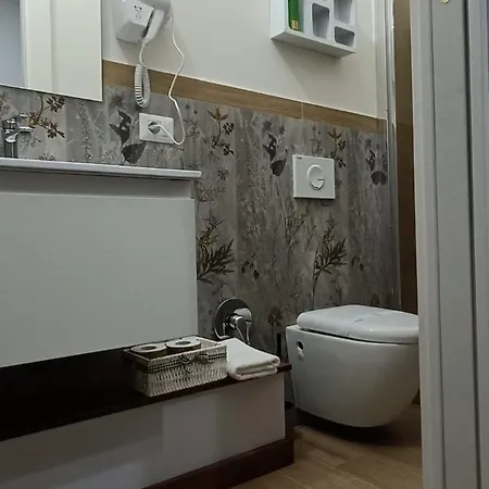 Pensjonat La Maison Dello Stretto 3*