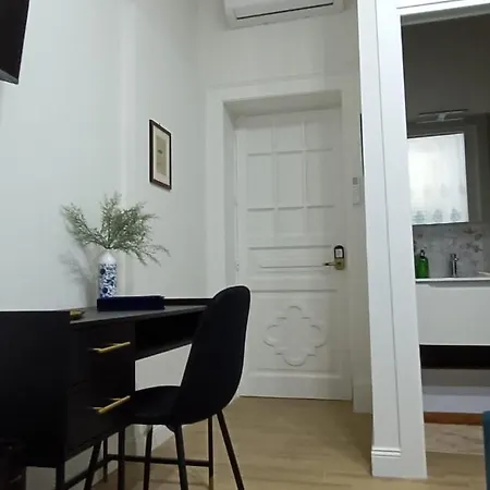 La Maison Dello Stretto